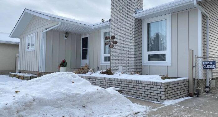 Hardie Cobblestone Renovation — Blue Jay Exterior Renovations